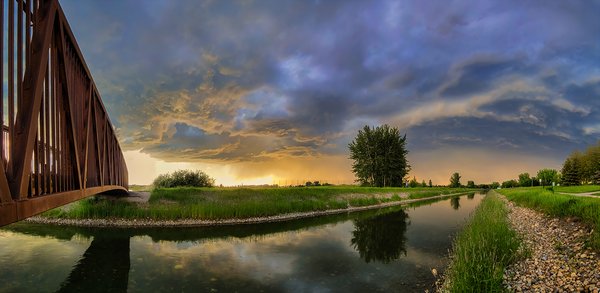 Storm Coming In, Panoramic, Tom Sadler Bridge, Strathmore, AB, 2022-06-11 Vignette