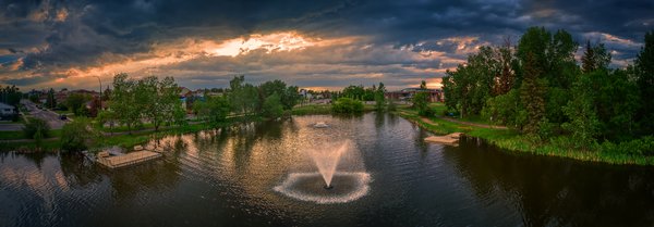 Kinsmen Lake Featuring Fountain, Panoramic, Strathmore, AB, 2022-06-18