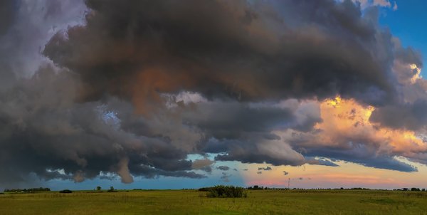 And Don't Come Back, Departing Storm, Northeast of Strathmore AB, 2022-06-28