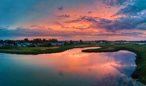 Sunset over South Pond, Gray Park, Strathmore, AB, 2022-08-10
