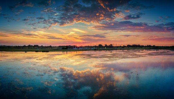 Sun Kissing the Horizon, North Pond, Gray Park, Strathmore, AB, 2022-08-15