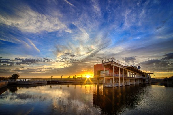 Sunset 03, Interpretive Centre, Ralph Klein Park, Calgary, Alberta, 2022-09-22