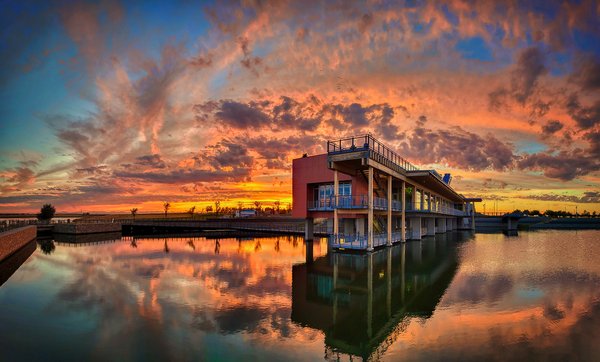 Sunset 01, Interpretive Centre, Ralph Klein Park, Calgary, Alberta, 2022-09-22