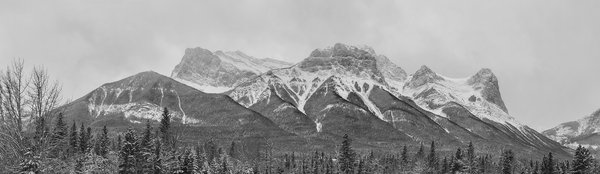Les Trois Soeurs, Canmore, AB, 2022-11-05