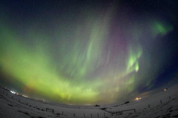 Northern lights 15 min N & E of Strathmore, Looking east, Wheatland County, AB, 2023-03-23