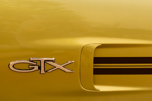 Side Scoop & Badge, Plymouth GTX 440, Morrin, Alberta, 2023-05-20