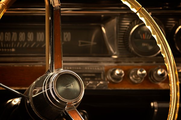 Steering Wheel, Pontiac Grand Prix, Morrin, Alberta. 2023-05-20