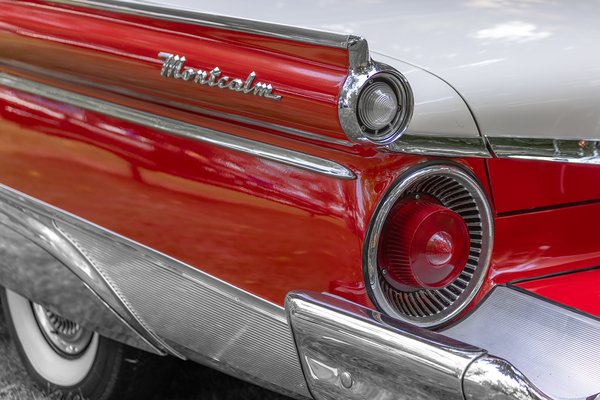 Red and White Montcalm, Show n Shine, Kinsement Park, Strathmore, Alberta. 2023-07-15