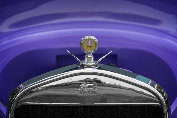 Ford in Royal Purple, Show n Shine, Kinsemen Park, Strathmore, Alberta. 2023-07-15