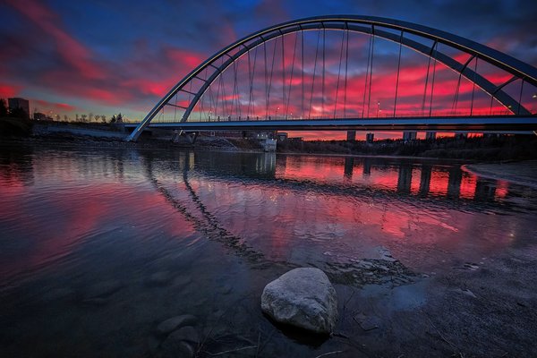 Foreground and Background Interest, Walterdale Bridge, Edmonton, AB, 2023-11-12