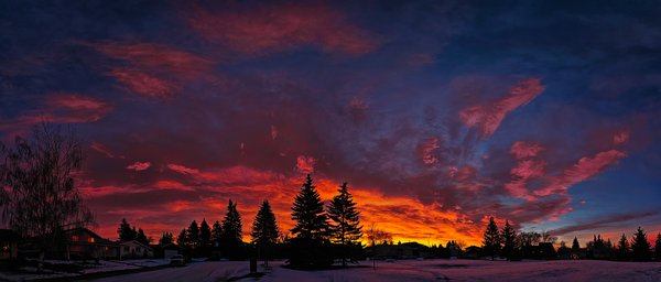 Dramatic Sunrise over Thornbriar Green, Strathmore, Alberta. 2024-01-29
