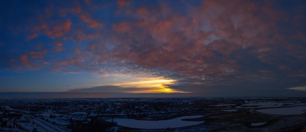 Muted sunset, Thornbriar Green, Strathmore, Alberta, 2024-02-05a