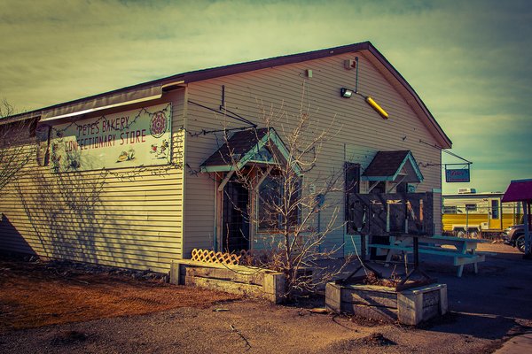 Pete's bakery, Cluny, AB, 2024-04-13