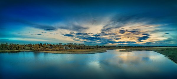 Discount sunset, Lower Gray Pond, Strathmore, AB, 2024-05-04