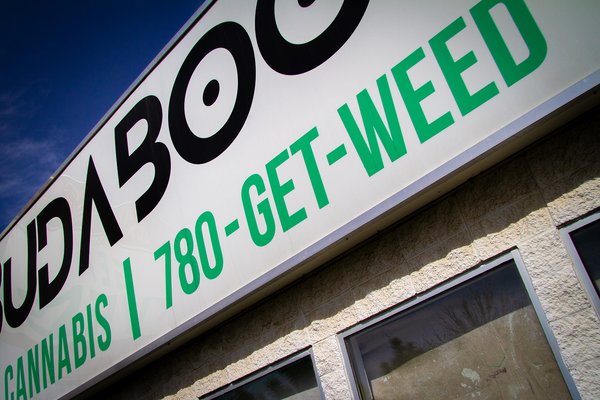780-GET-WEED, Edmonton, Alberta, 2024-05-08