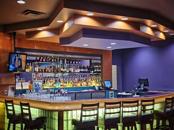 Hotel bar, Royal Hotel West Edmonton, Edmonton, AB, 2024-06-19