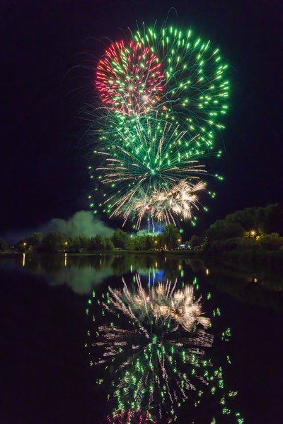 Fireworks 18, Canada Day, Kinsmen Lake, Strathmore, AB, 2024-07-01