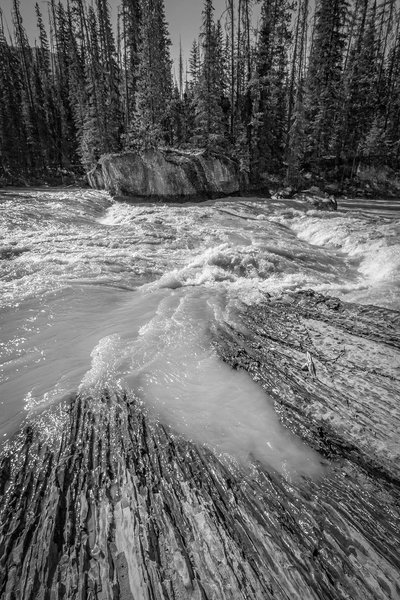 Pointing inward, Natural Land Bridge, Yoho National Park, BC, 2024-07-11