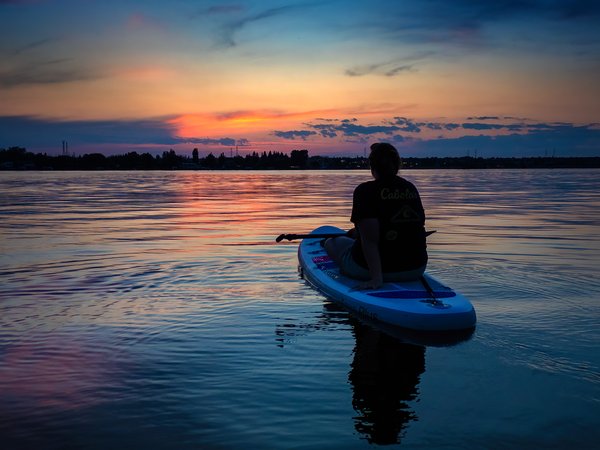 Ash in front of Sunset 02, Chestermere Lake, Chestermere, AB, 2024-08-10