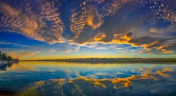 Hurry the portal is closing, Chestermere Lake, Chestermere, AB, 2024-09-24