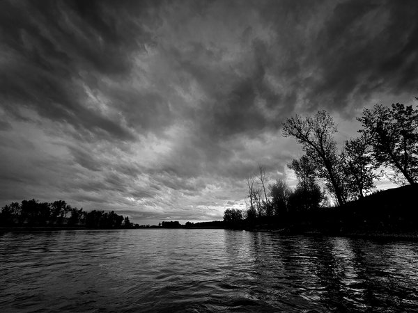 A quick look behind, Bow River Float, Alberta, 2024-09-29