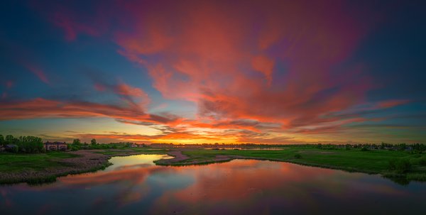 All fired up, Lower Gray Pond, Strathmore, AB, 2025-05-27