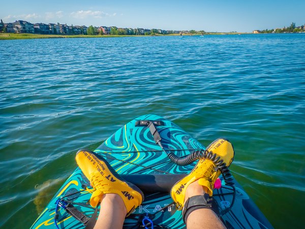 Somebody has new shoes, Chestermere Lake, Chestermere, AB, 2025-06-16