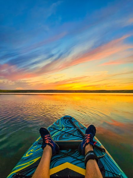 Riding off into the sunset 01, Carolside Reservoir, Special Areas, AB, 2025-07-27