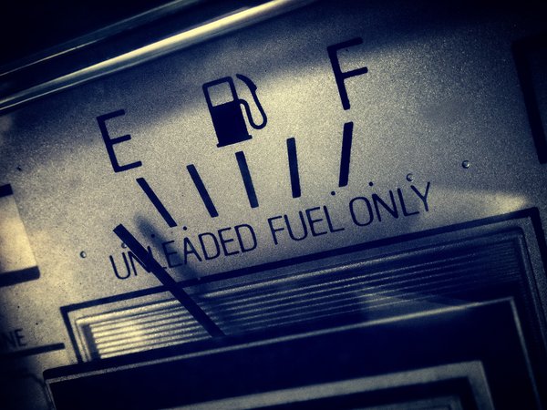 Running on empty, Sunnyridge Farm, Kirriemuir, AB, 2026-04-03