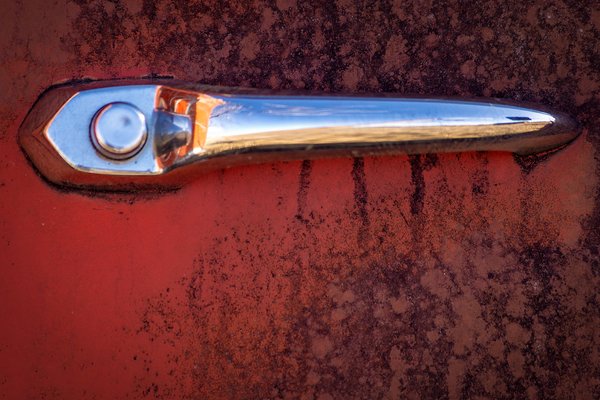 Trying to get a handle on things, Sunnyridge Farm, Kirriemuir, AB, 2026-04-04