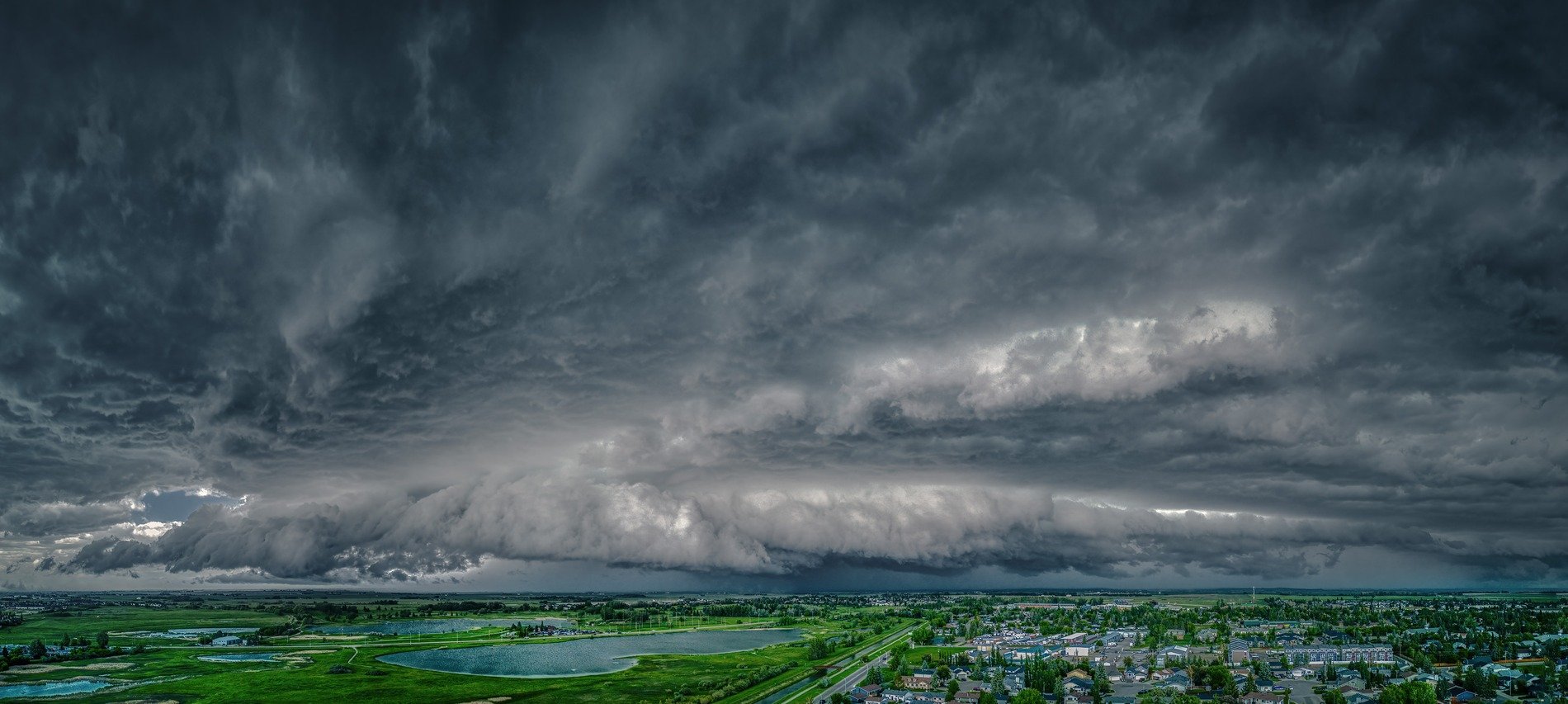 Here comes the hammer, NW of Thornbriar Green, Strathmore, AB, 2026-06-16