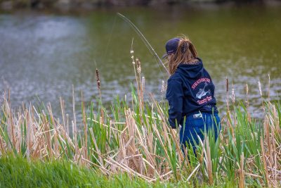 She's reeling one in, Kinsmen Lake, Strathmore, AB, 2026-06-07